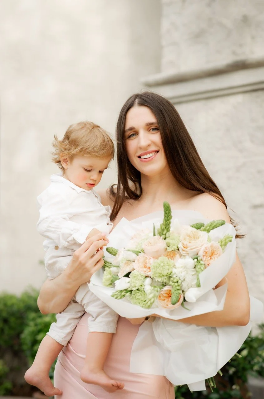 Elizaveta Radostina — founder and lead florist of Joy Flowers Studio